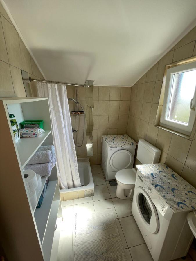 Apartments Anka I Kresimir Срима Екстер'єр фото