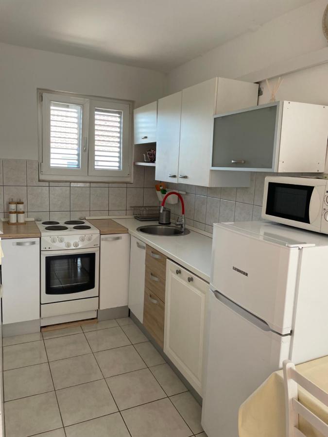 Apartments Anka I Kresimir Срима Екстер'єр фото